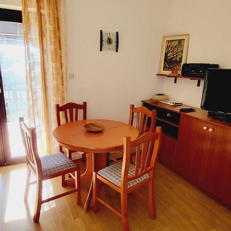 Apartments Italo By El-Pi Tours Njivice Luaran gambar