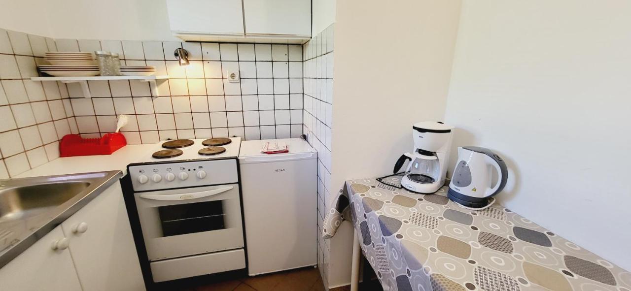 Apartments Italo By El-Pi Tours Njivice Luaran gambar
