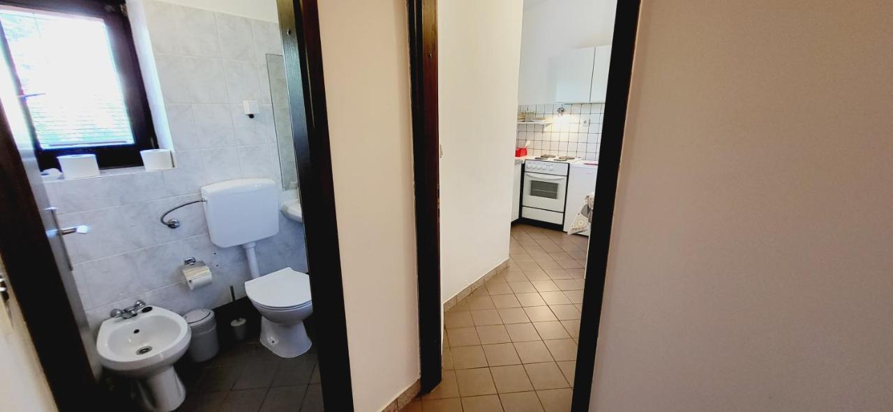 Apartments Italo By El-Pi Tours Njivice Luaran gambar