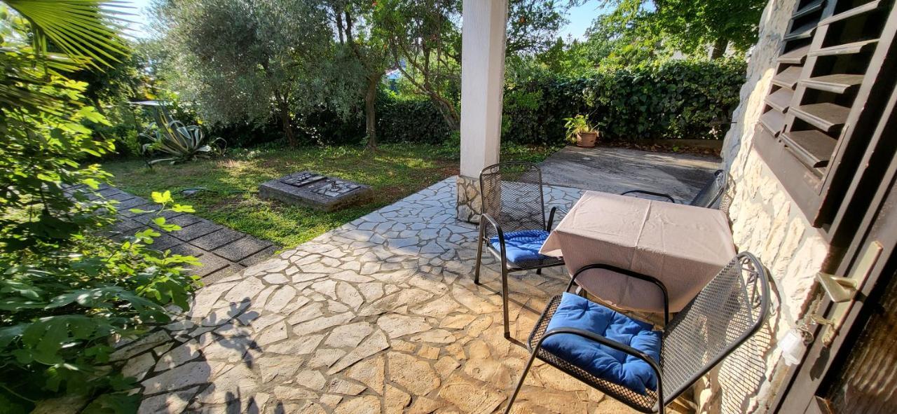 Apartments Italo By El-Pi Tours Njivice Luaran gambar
