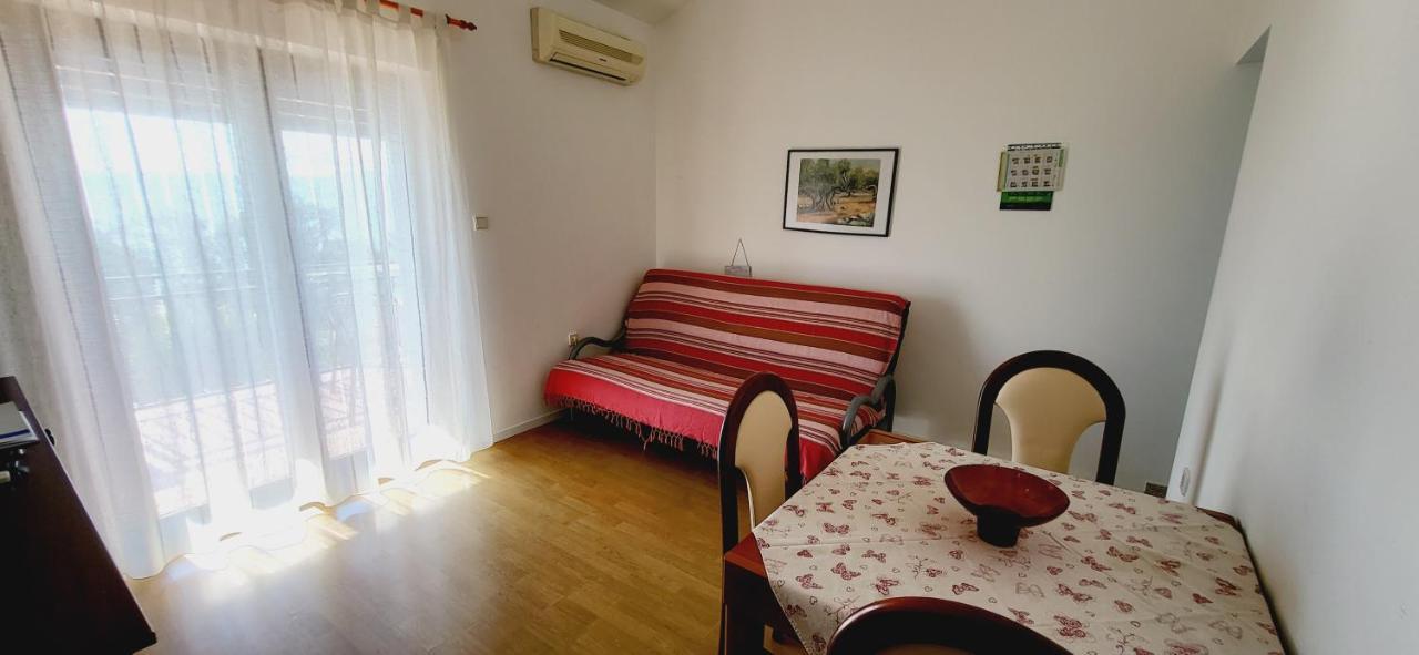 Apartments Italo By El-Pi Tours Njivice Luaran gambar