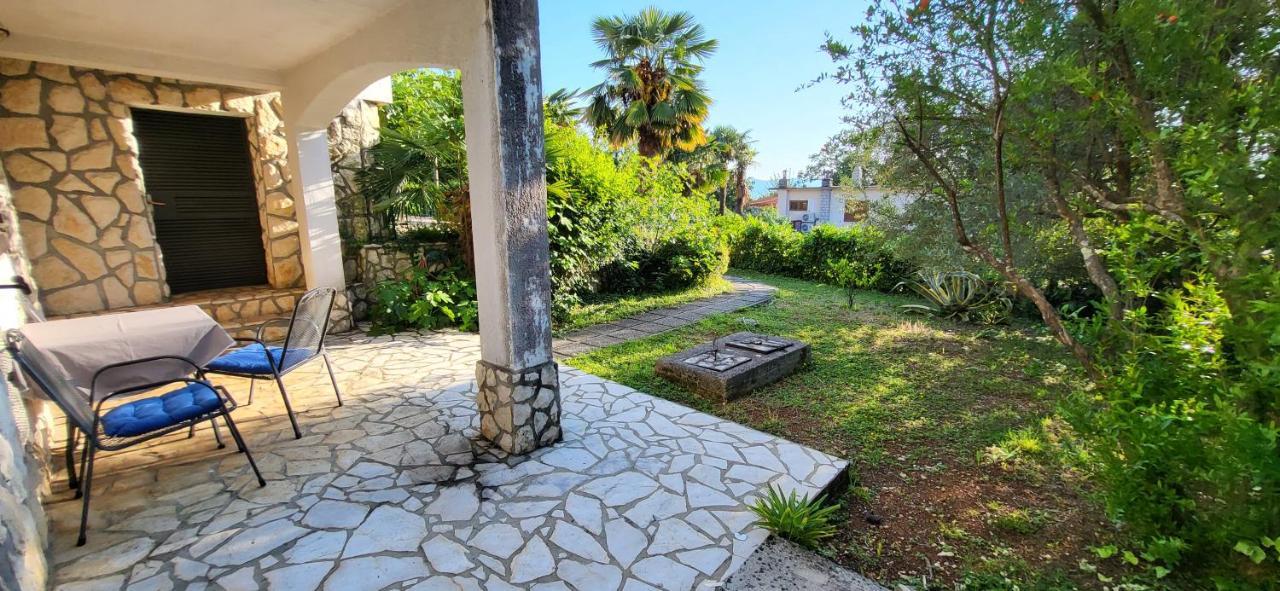 Apartments Italo By El-Pi Tours Njivice Luaran gambar